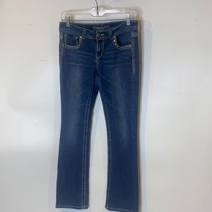 Maurices jeans
